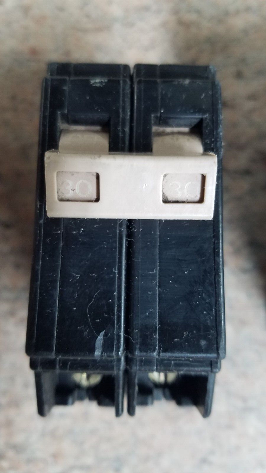 CUTLER HAMMER CH230 2 Pole 30 Amp 120/240V Plug In Breaker