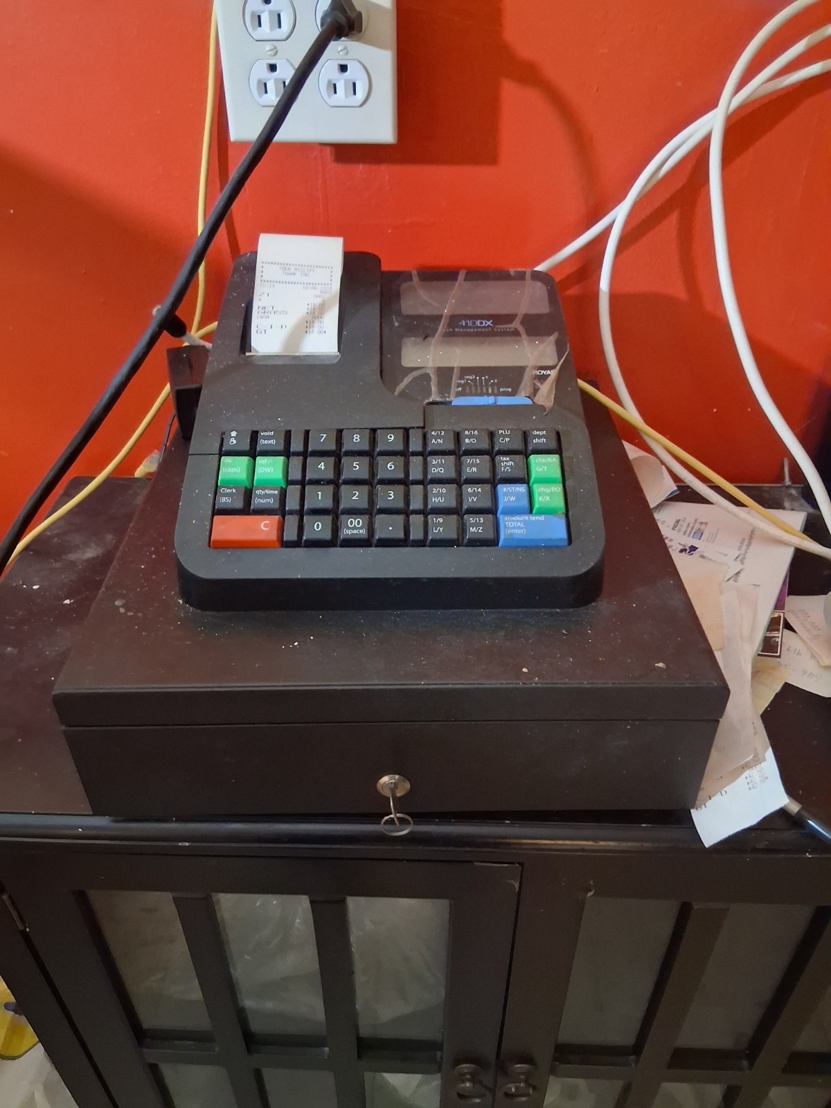 Black | Used Royal 410DX Electronic Cash Register | Key Lock | Good Condition