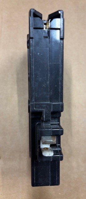 Square D HOM115PCAFI Circuit Breaker