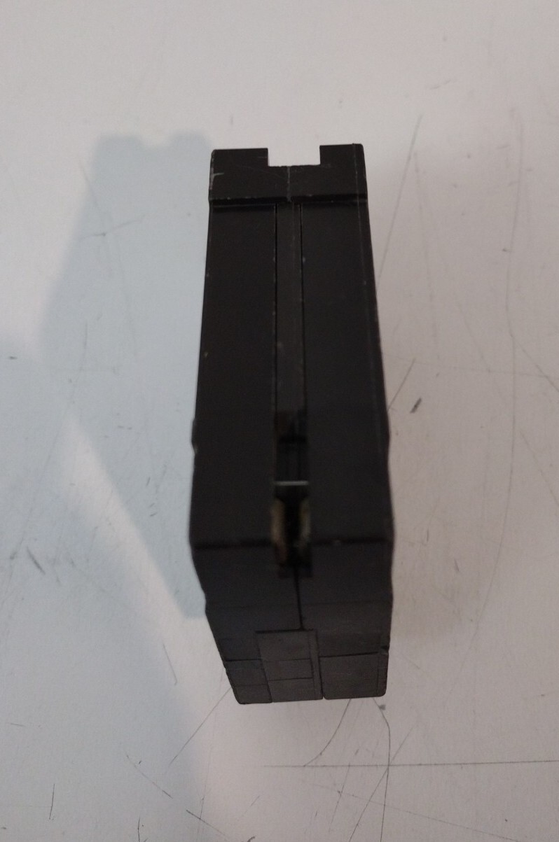 NEW Square D HOMT2020CP Tandem Circuit Breaker Single-Pole 20 Amps