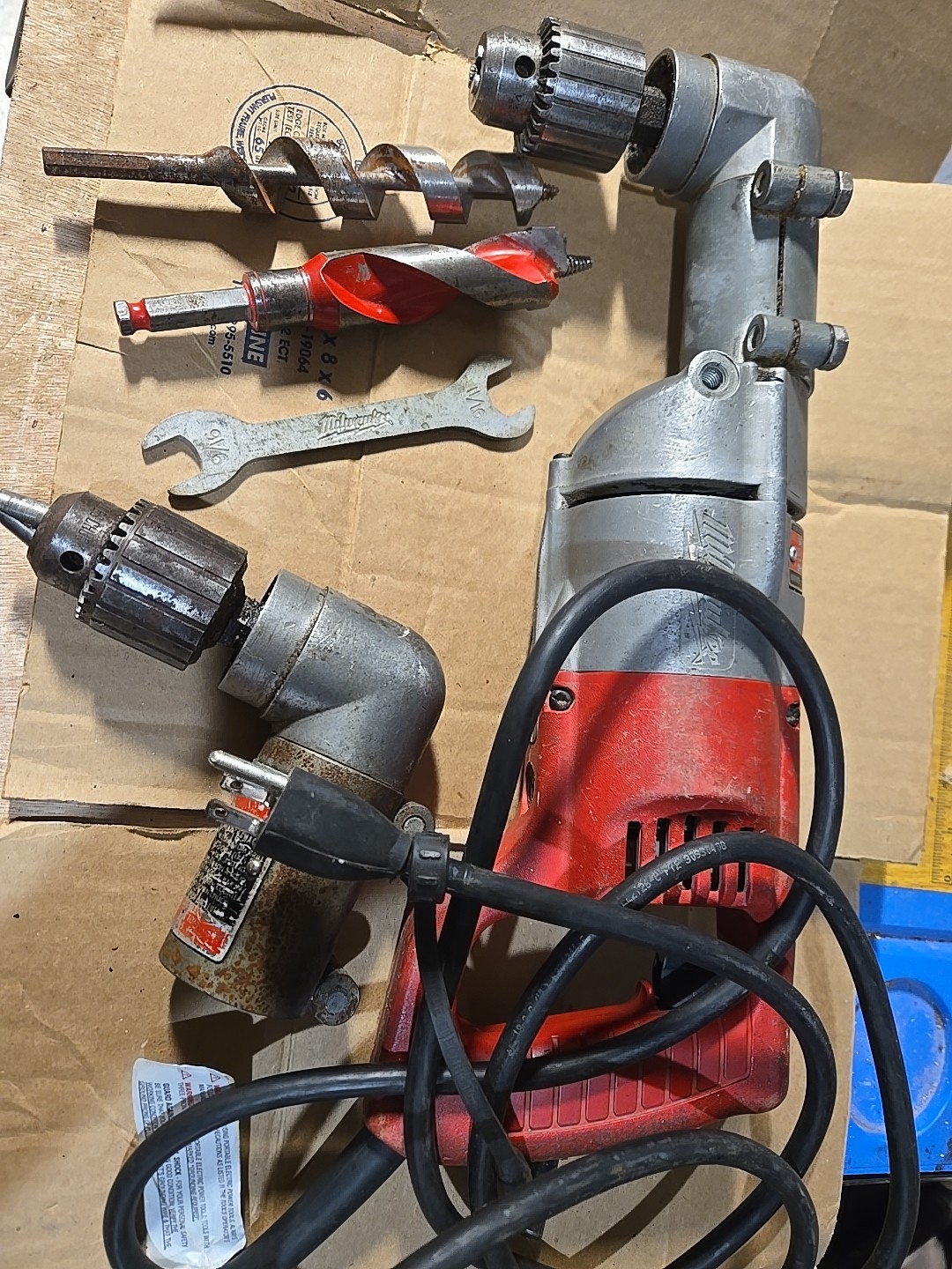 Milwaukee 1001-1 1/2 Right Angle Drill 500 RPM w/ Case And Extras Head And Bits