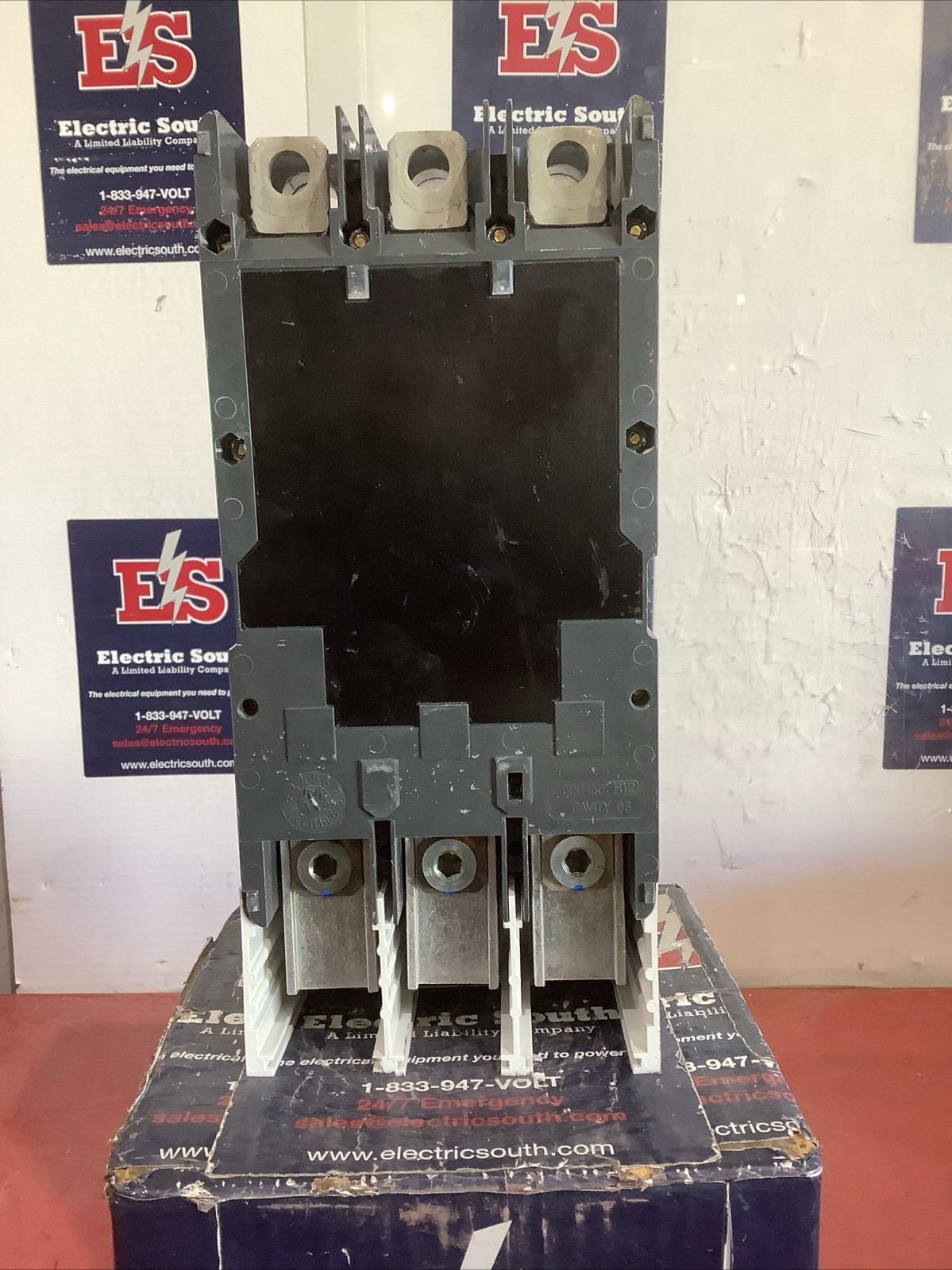 Eaton Circuit Breaker LGH3630NN 600 Amp 600 Volt 3 Pole