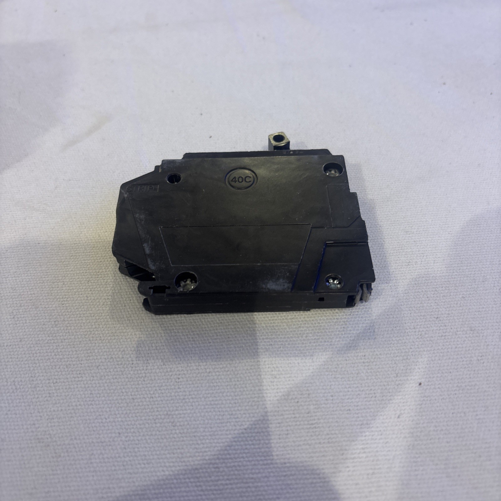 GE Circuit Breaker 30 Amps Space Saver Thin Single Pole THQP130