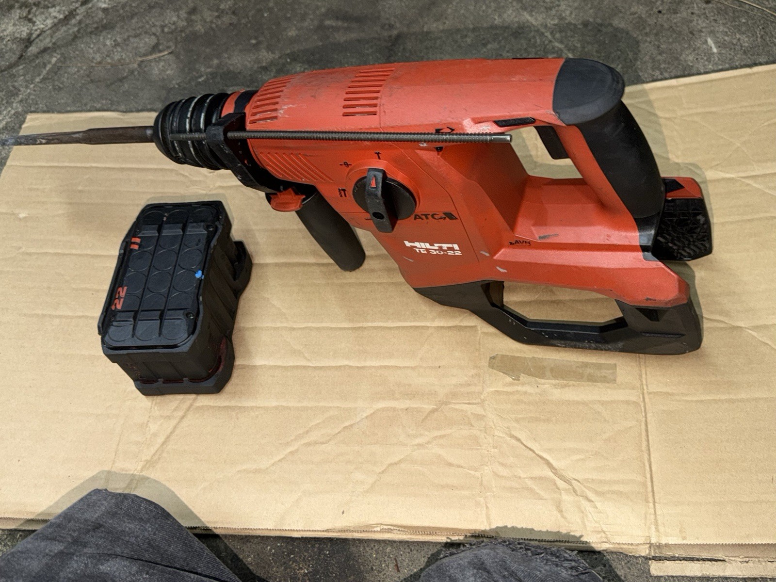 HILTI TE 30-22 NURON ATC & AVR Cordless Rotary Hammer Drill/B 22-255 Li-ion BATT