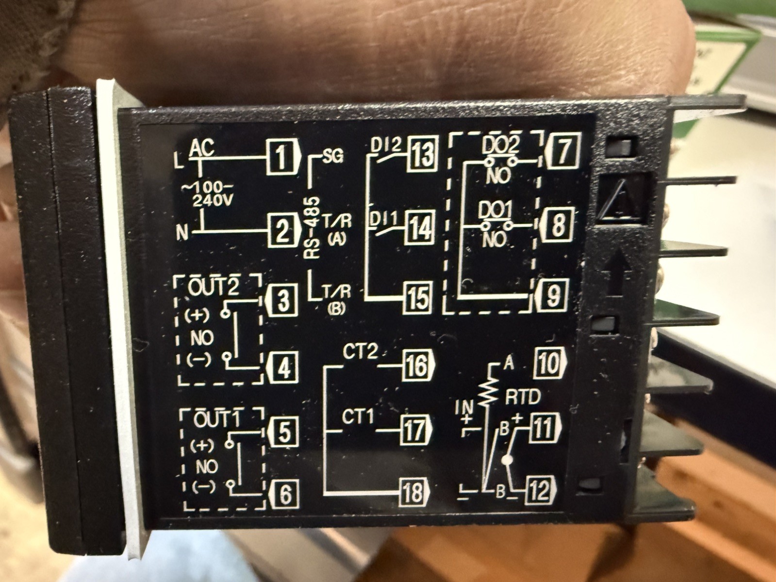 rkc instrument rb100fda2-6n-4 temperature controller