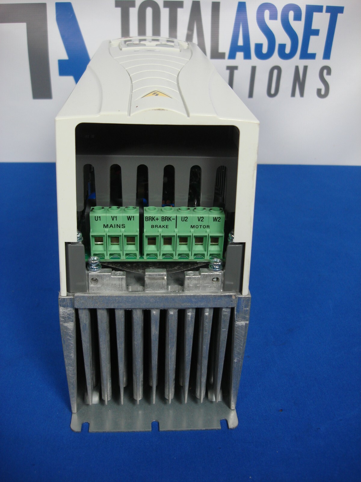ABB HK30WA012 ACH550-CARUH-023A-4+N2006 VARIABLE FREQUENCY DRIVE