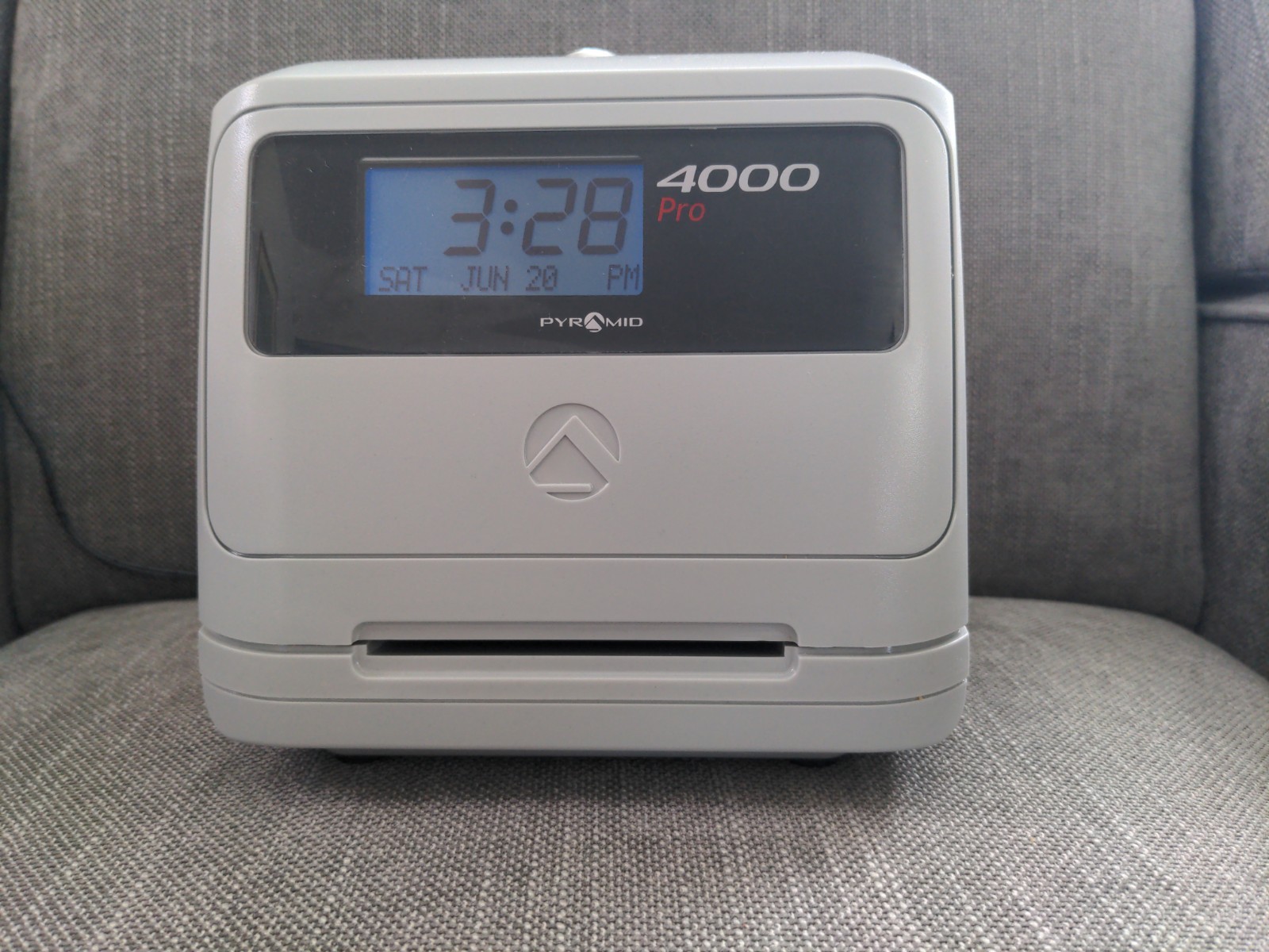 Pyramid Time Systems 4000 Time Clock Auto Totaling UNLOCKED NO KEY