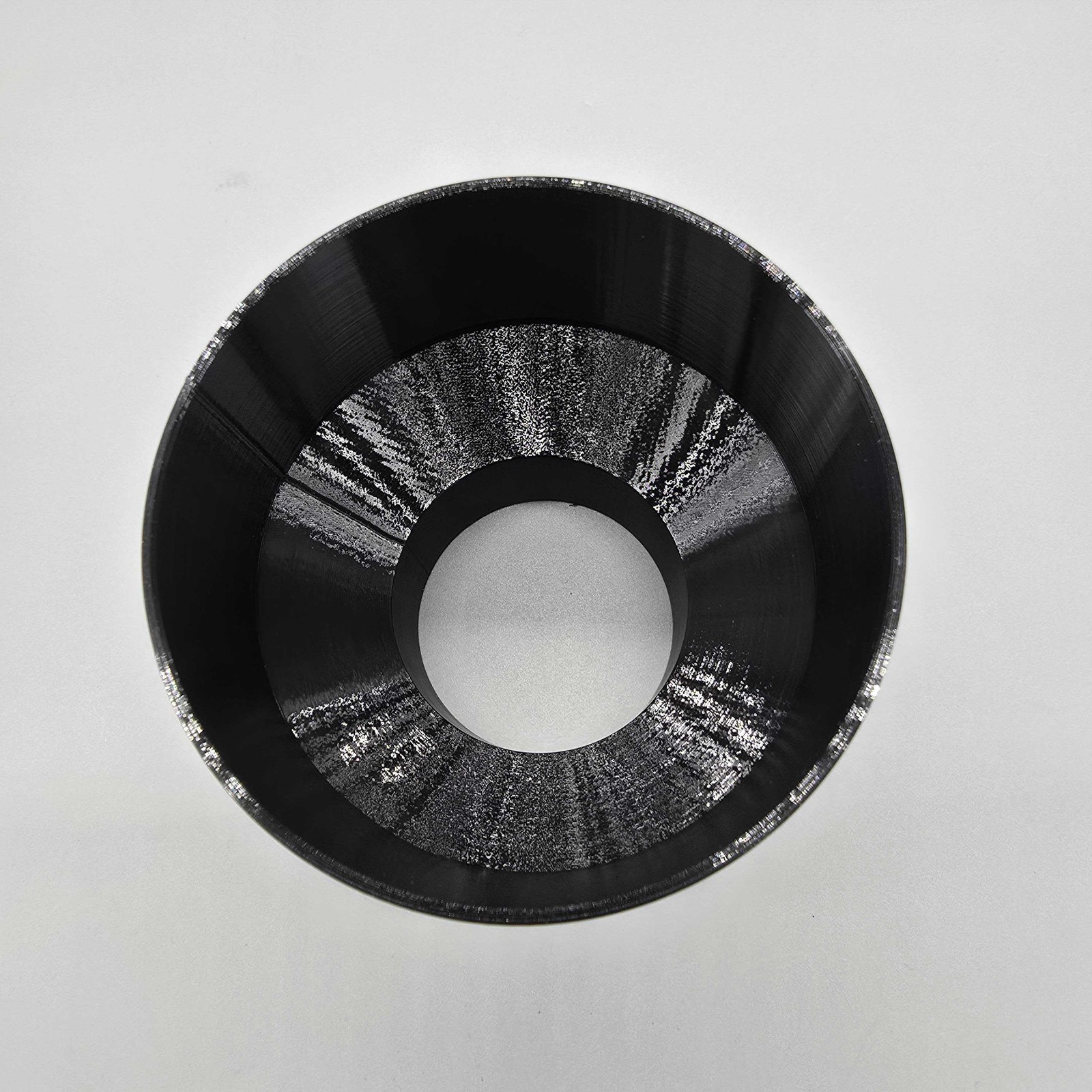 Woodstock W1044, 4in To 2.5in Reducer, Black 70136 4inch To 2.5inch, 4″ to 2.5″