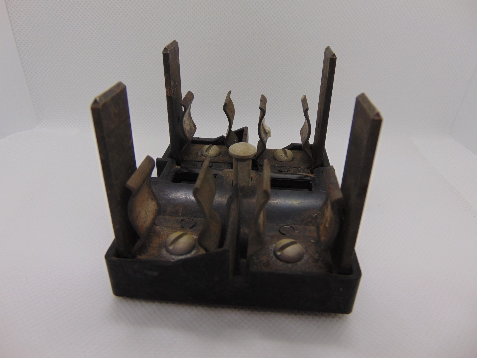 Cutler Hammer CH 60 Amp 120 240Volt Fuse Holder Pull Out PULLOUT 60A