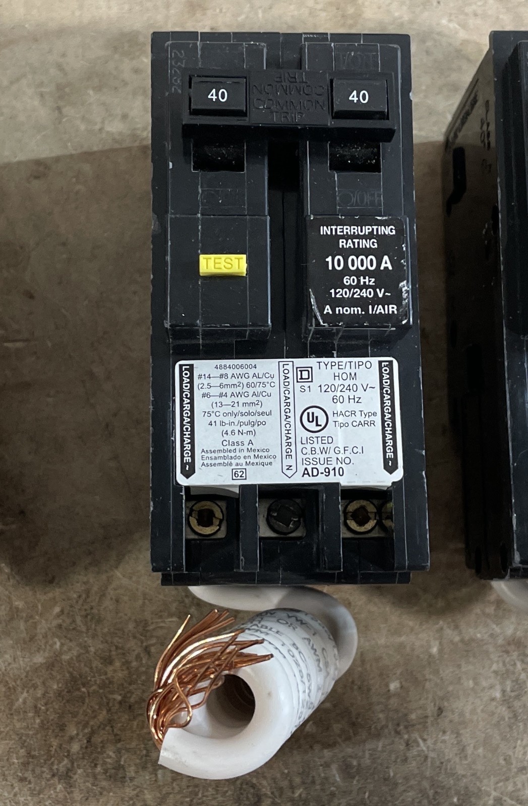 Square D HOM240GFI Homeline 40A, 2 Pole, 120/240VAC Mini Circuit Breaker