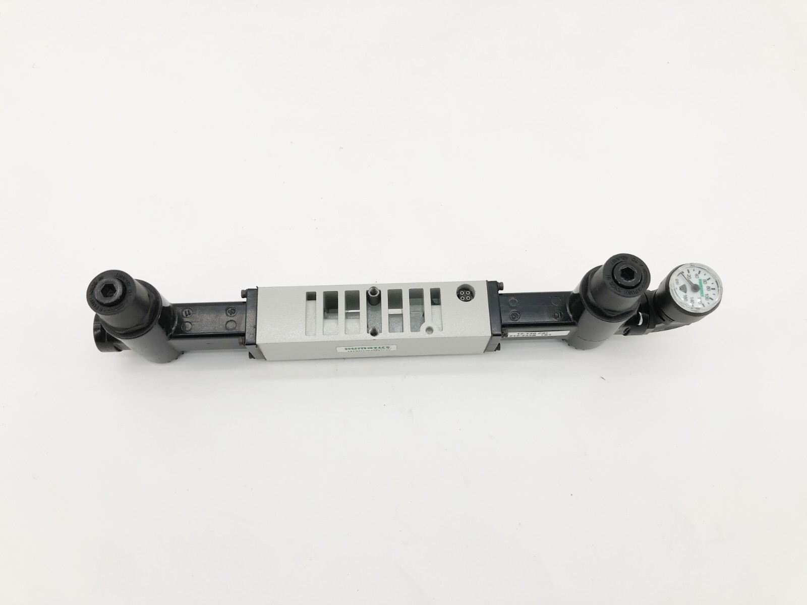 New Numatics 122RD100J016W00 Regulator 10-130psi 215-533B 1B1 – No Box