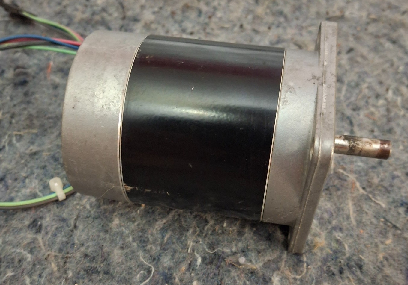 Oriental Motor Vexta Stepping Motor 2-Phase 1.8 Step C7184-9212 6.6V 1.2A TR7
