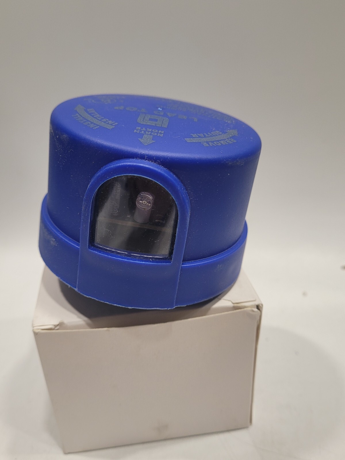 Control Photocell Sensor LED Dusk To Dawn for Outdoor Parking Lot Light 120-277V