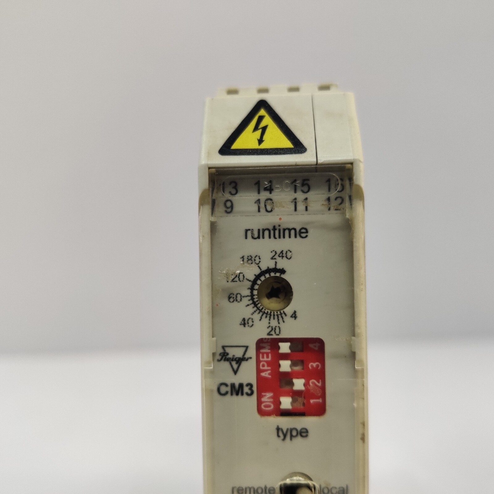 PLEIGER ELEKTRONIK CM3/S24 / CM3S24