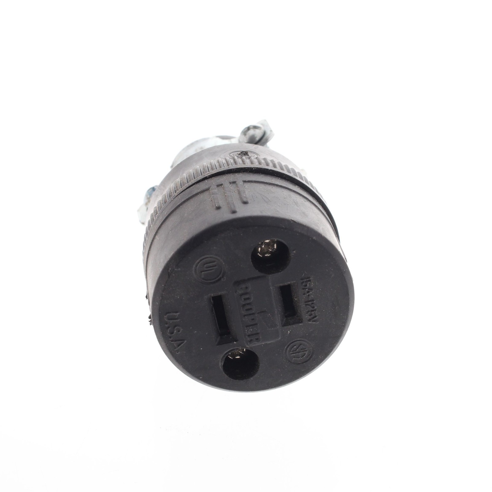 Cooper 224 Black Thermoplastic Straight Blade 1-15R 15A Rubber Bulk Connector