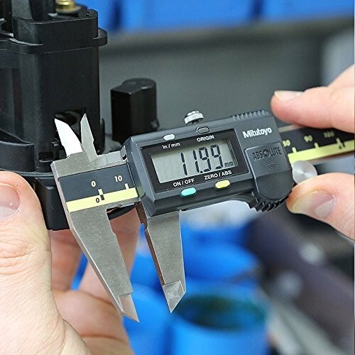 Japan Mitutoyo 500-196-30 150mm/6″ Digital Digimatic Vernier Caliper