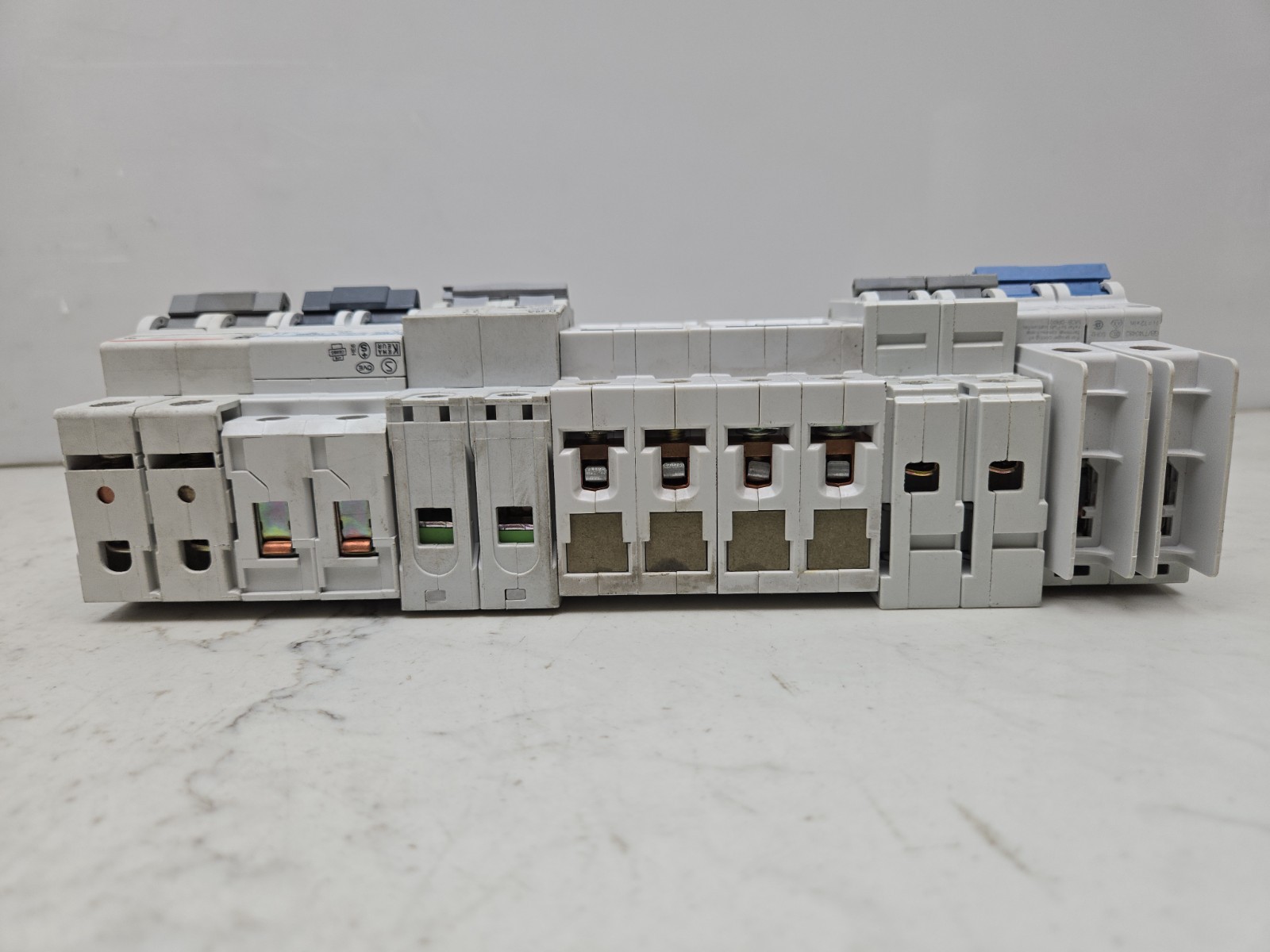 Mixed Lot of 10 2P 3P Pole Miniature Circuit Breaker Mix of 3 to 20 Amp See Pic