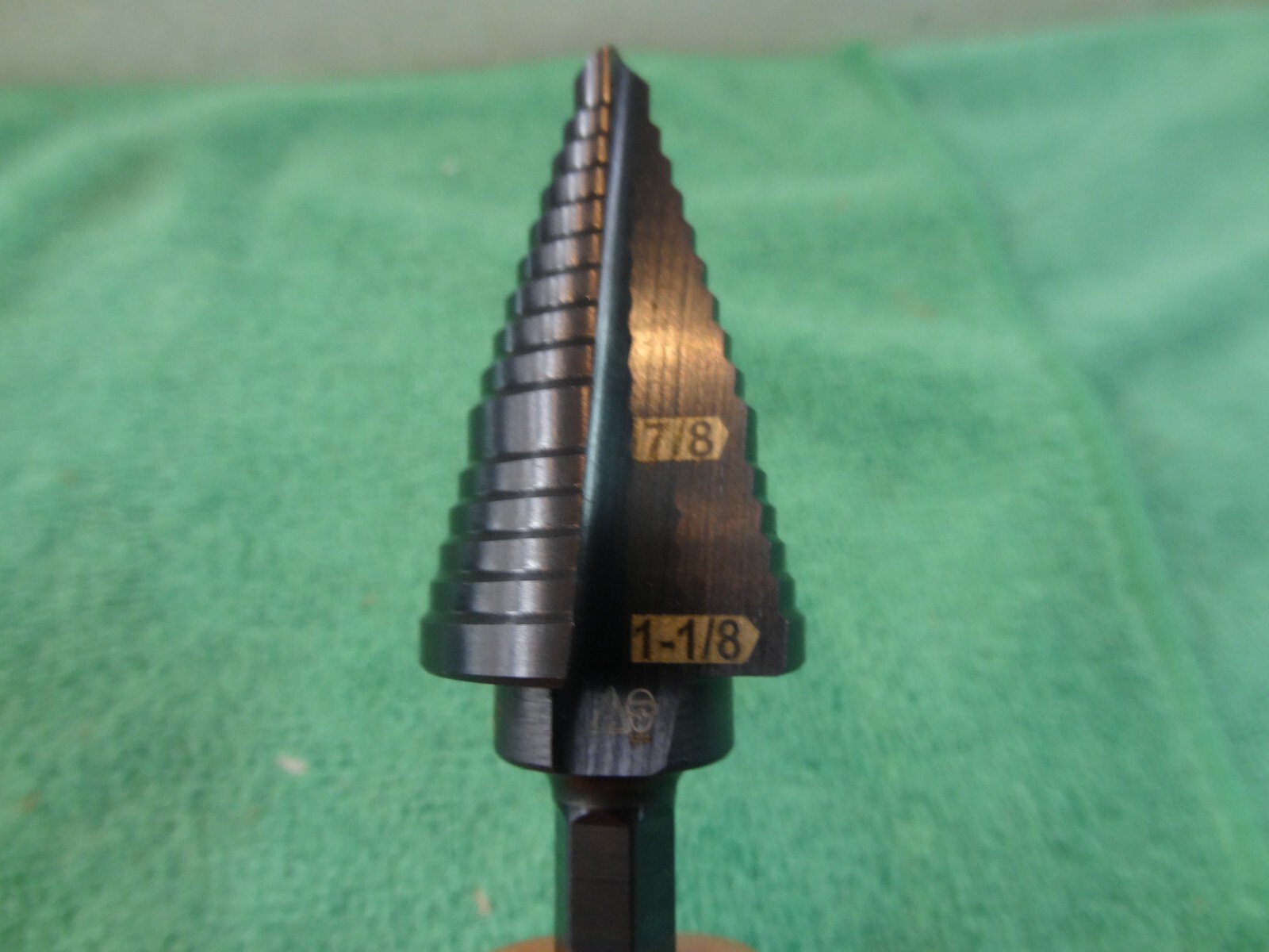Klein Tools ‘Unibit’ Step Drill Bit 7/8″ to 1-1/8″ – KTSB11