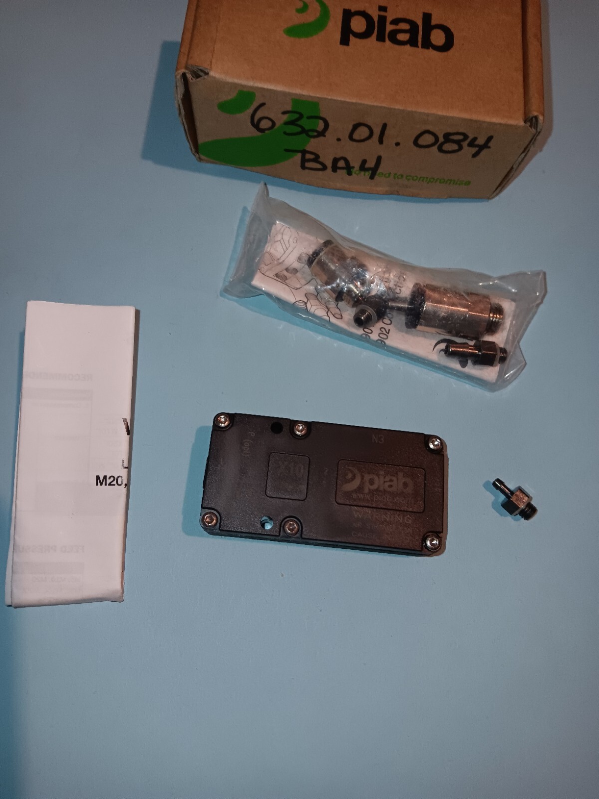 NEW GENUINE PIAB X10A6-AN MINI VACUUM PUMP WITH CONNECTION KIT