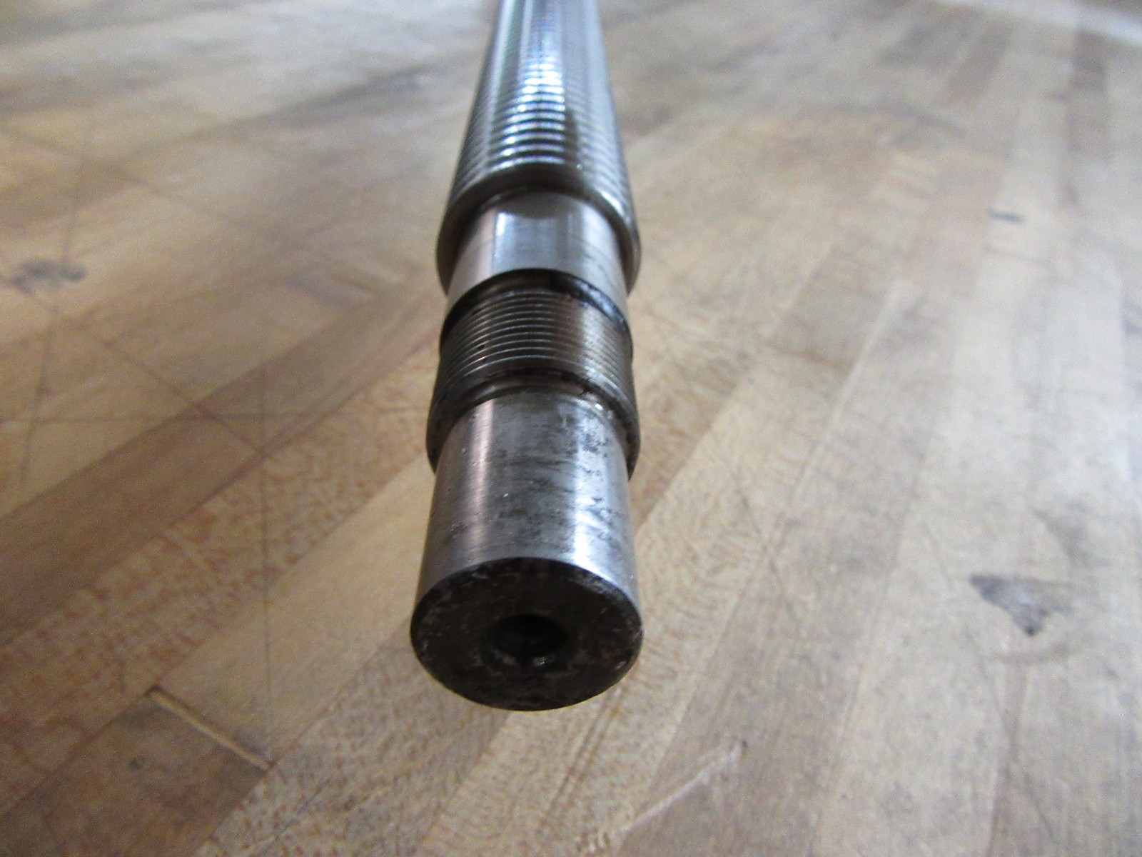 ballscrew linear shaft w/ nut 39″ screw 63″ total appx. 1″ diameter [A-0]