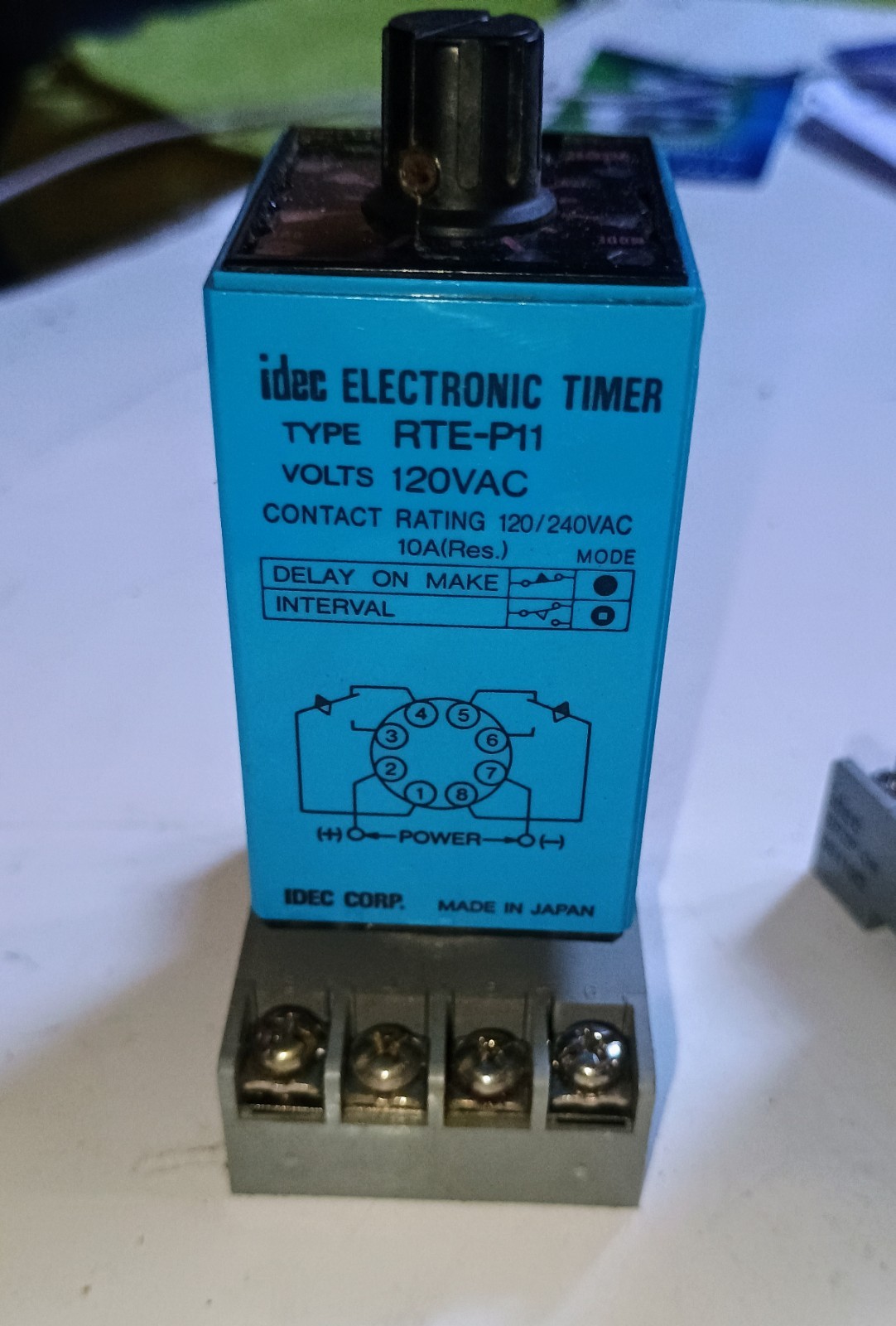 Lot Of 2-IDEC RTE-P11 24VAC/DC Electronic Timer with SR2P-06 Socket