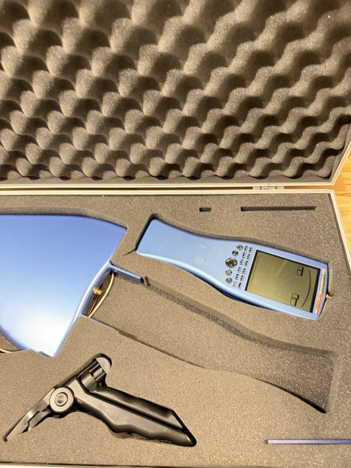 AARONIA SPECTRAN HF-4060 SPECTRUM ANALYZER (TESTED) FREE SHIPPING