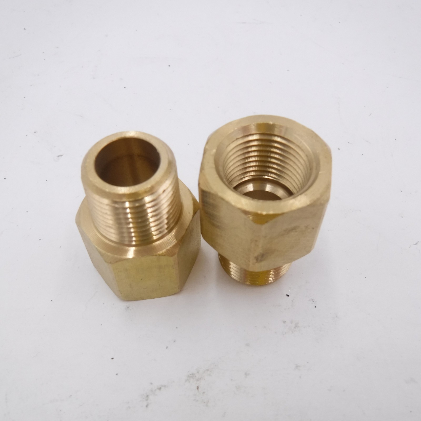 11 Pack 5/8″ Female NPT x 5/8″ Male NPT Brass Adapter
