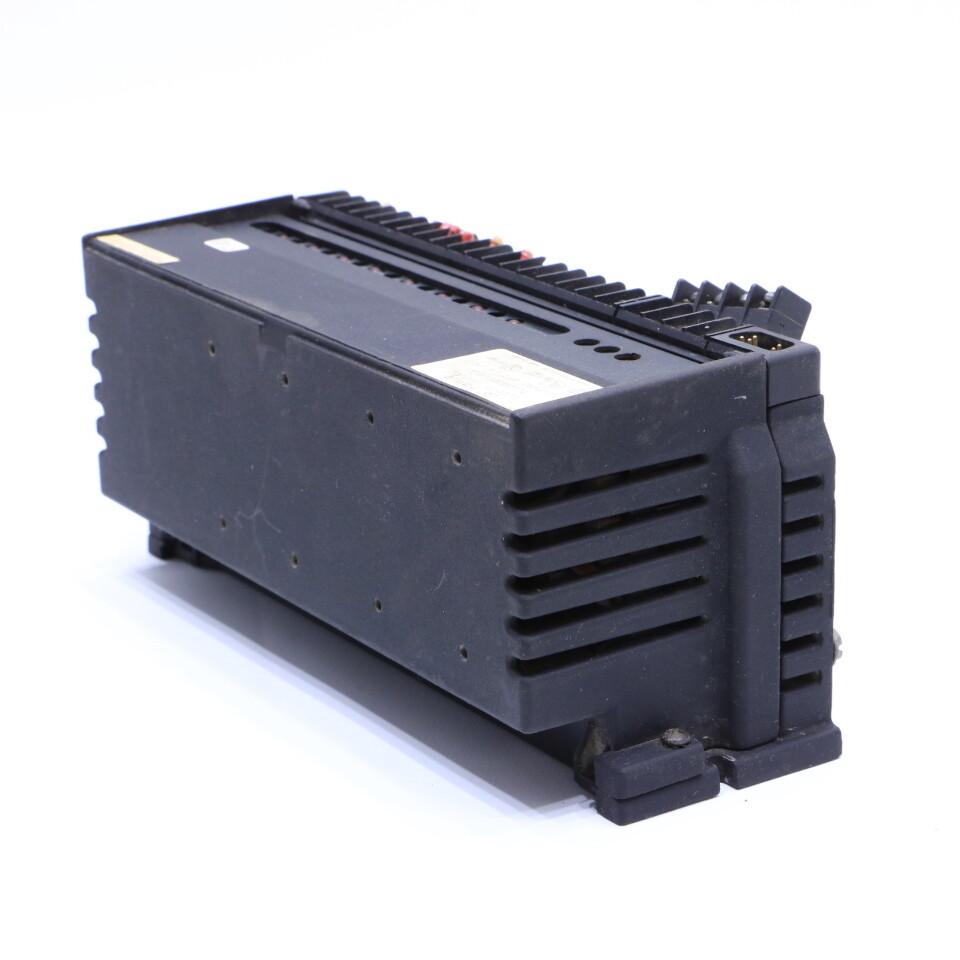 * GE FANUC GENIUS IC660CBD101E 115 VAC 8 CIRCUIT IC660TSD100D