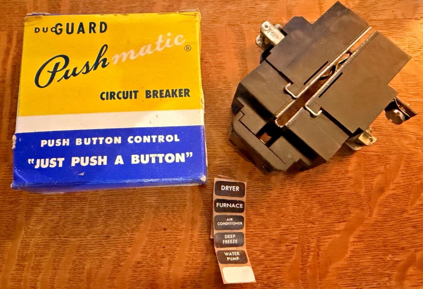 Bulldog 31220 Pushmatic Circuit Breaker 20A 120/240VAC 2-Pole Common Trip