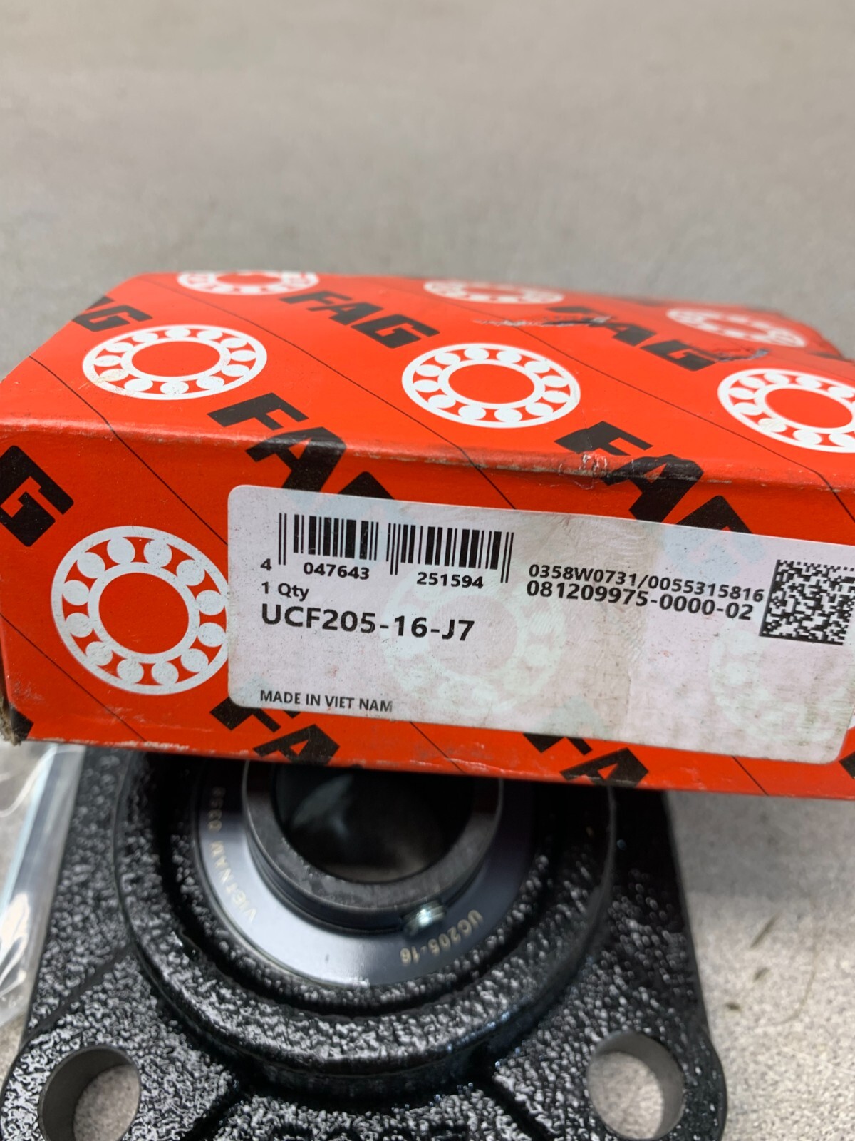 NEW IN BOX FAG 4-BOLT FLANGE BEARING 1″ BORE UCF205-16-J7