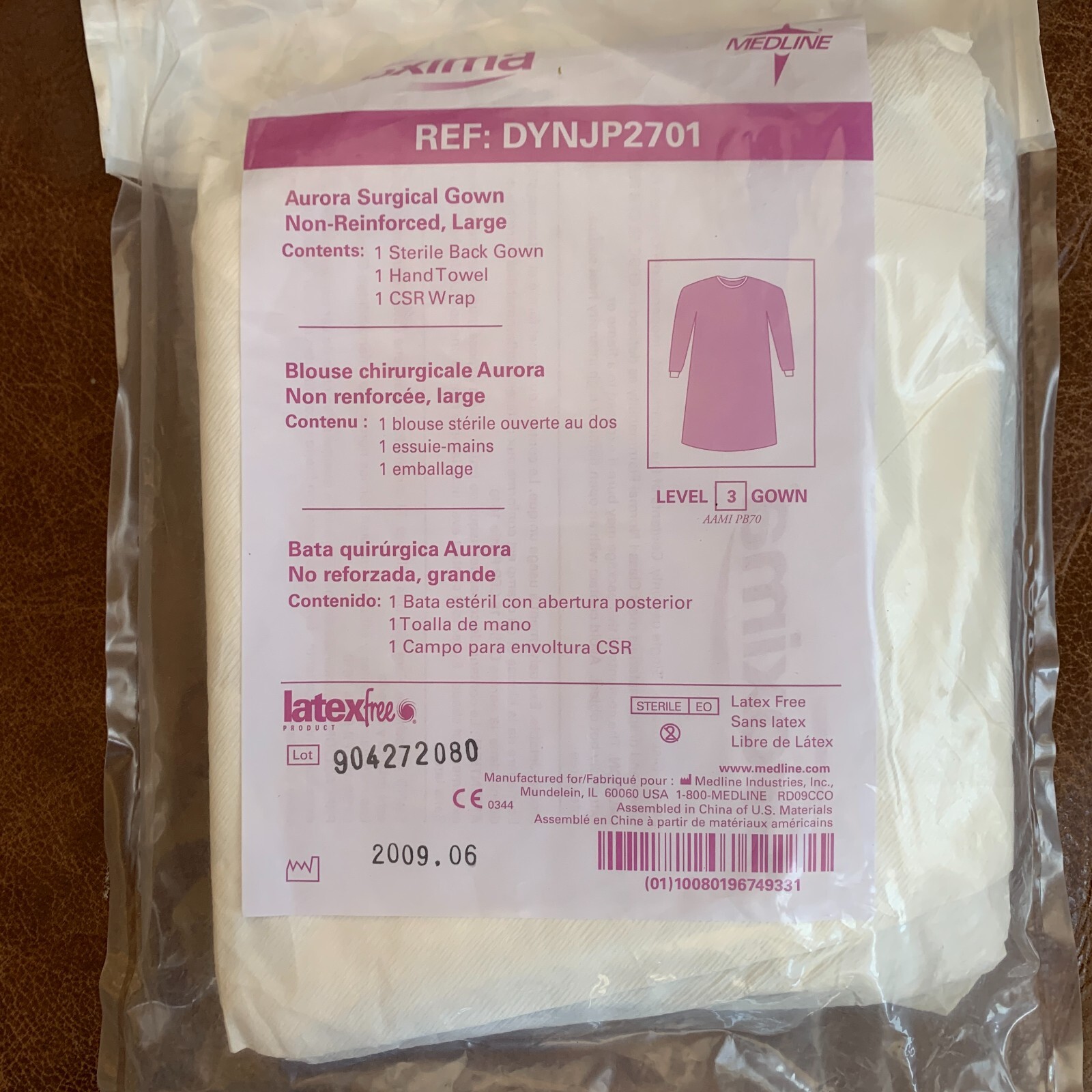 Lot of 3 MEDLINE Proxima DYNJP2701 Aurora Surgical Gowns Large Level 3 Gown