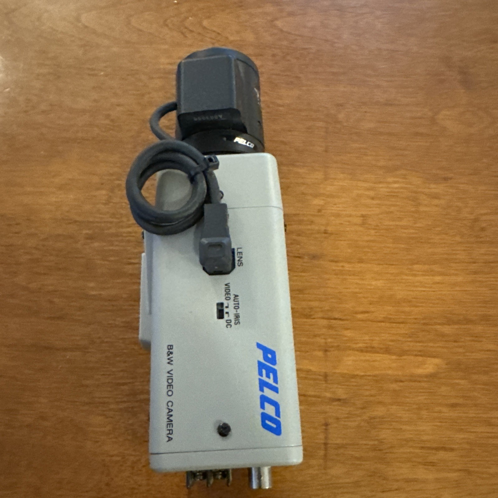 Pelco B&W CCTV Camera MC3810-2 Manufactured By Sony Japan Untested