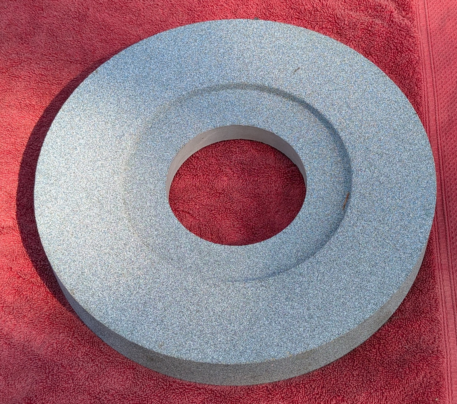 Norton 14″ x 2″ x 5″ Seeded Gel Ceramic Grinding Wheel, 3SG60-KVS
