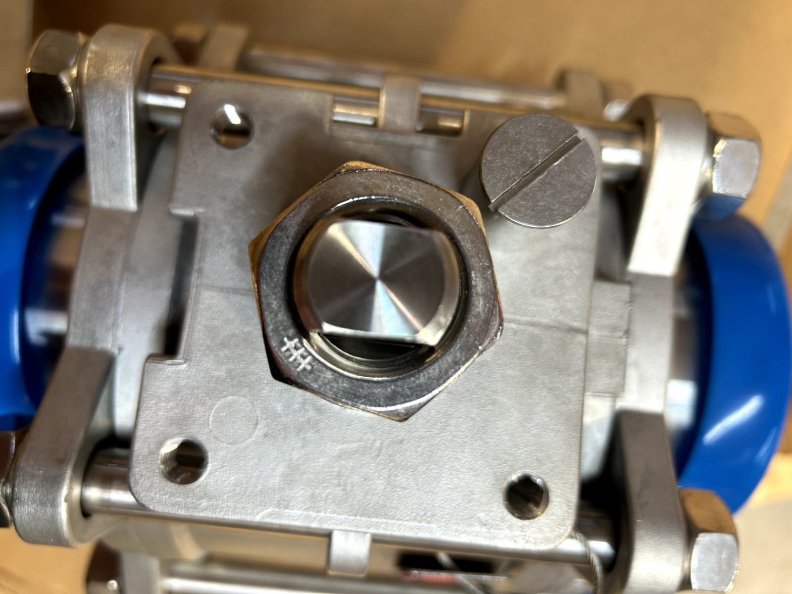 VNE EG90CC-64.0 SANITARY BALL VALVE 4″ CLAMP CONNECTION 316SS 600 WOG NEW