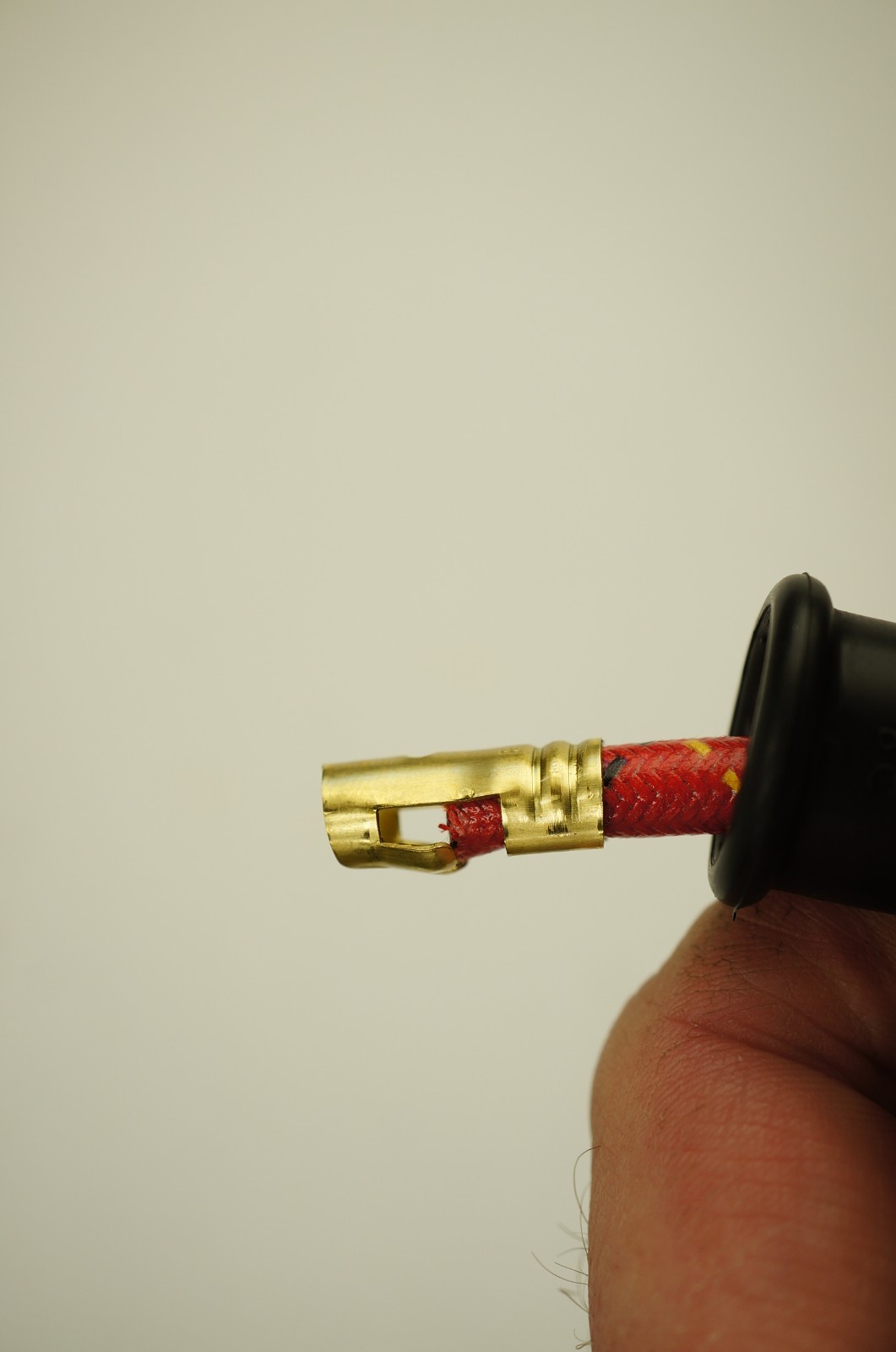 IHC McCORMICK DEERING «M» 1.5HP Stationary Engine Spark Plug Wire & Thumb Nut