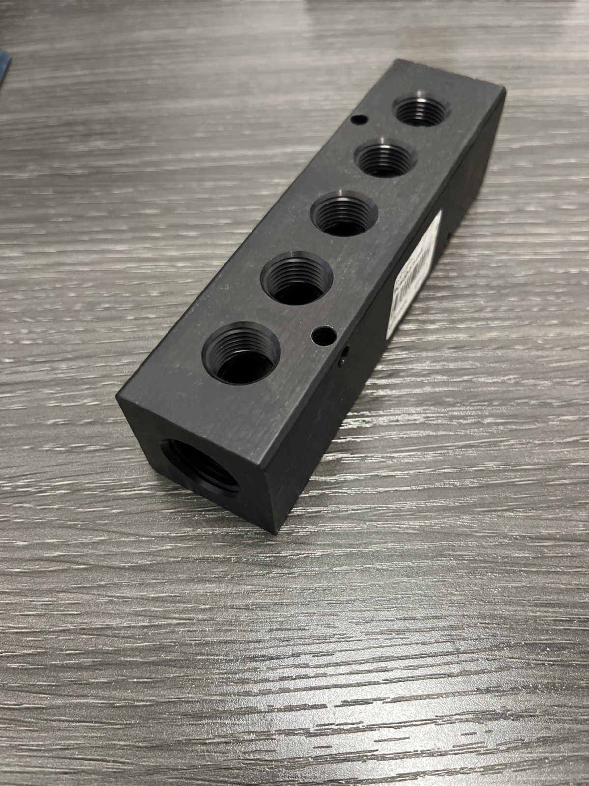 5 Port 3/8″ Out X 2 Port 1/2″ In Aluminum Manifold