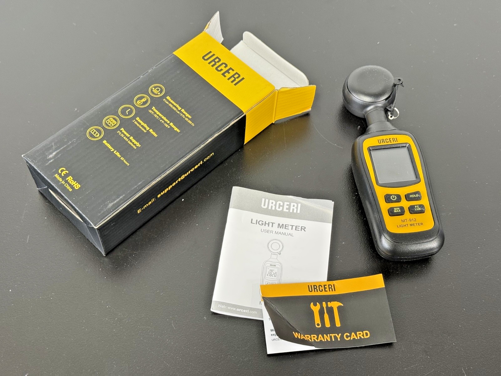 URCERI MT-912 Digital Light Meter Lux FC Illuminance Tester w/ Box