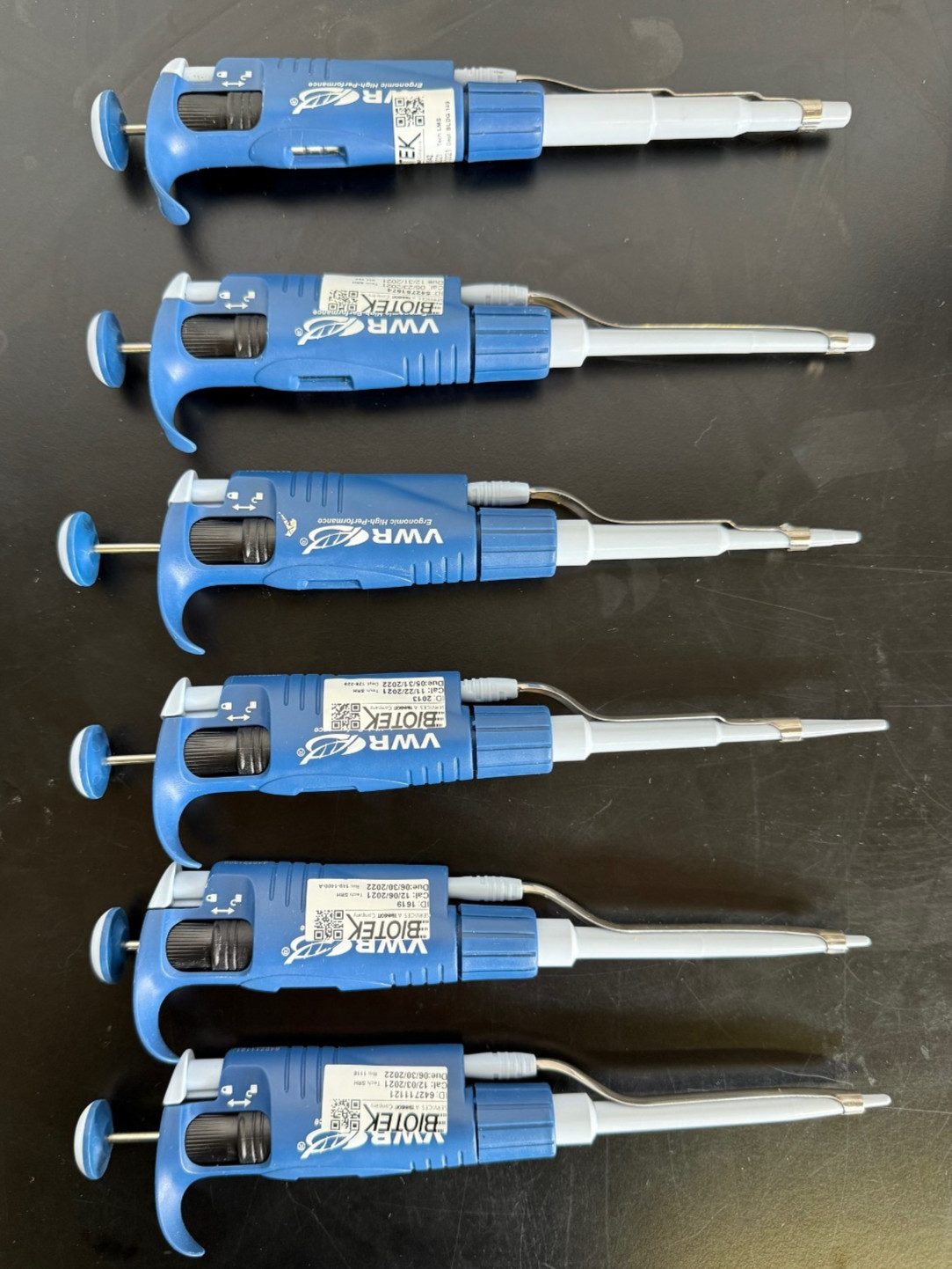 VWR Set of 6 Pipettes w/Stand 0.1-2, 0.5-10, 2-20, 10-100, 20-200, 100-1000 uL