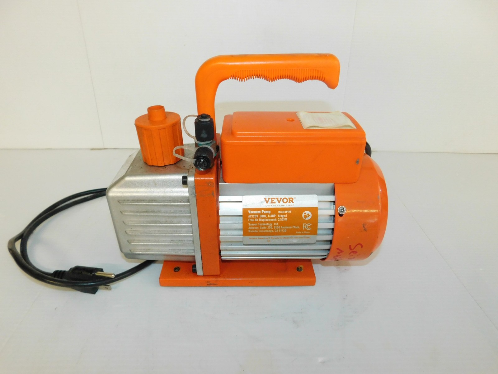 VEVOR VACUUM PUMP MODEL VP125 1/4HP, AC120V, 60HZ (JPS118)