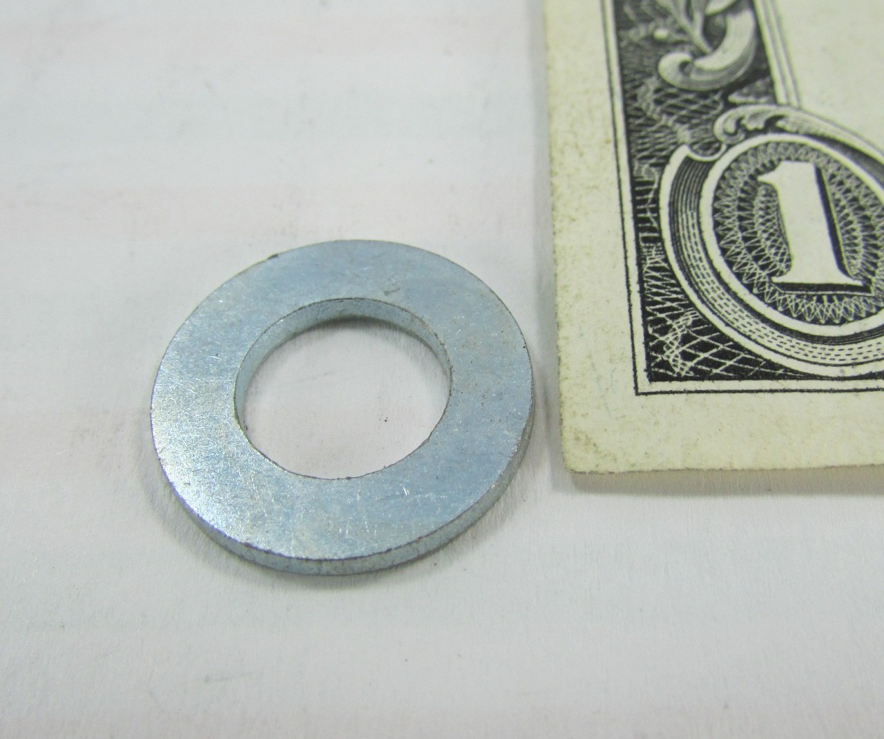 Lot 50 Lindstrom M8 Hardened Steel Flat Washers, Zinc DIN 125A TP200 200 Vickers