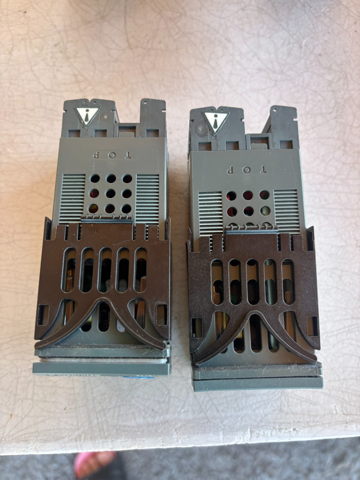 1EA – Eurotherm 2116I/AL/VH/ENG Temperature Controller