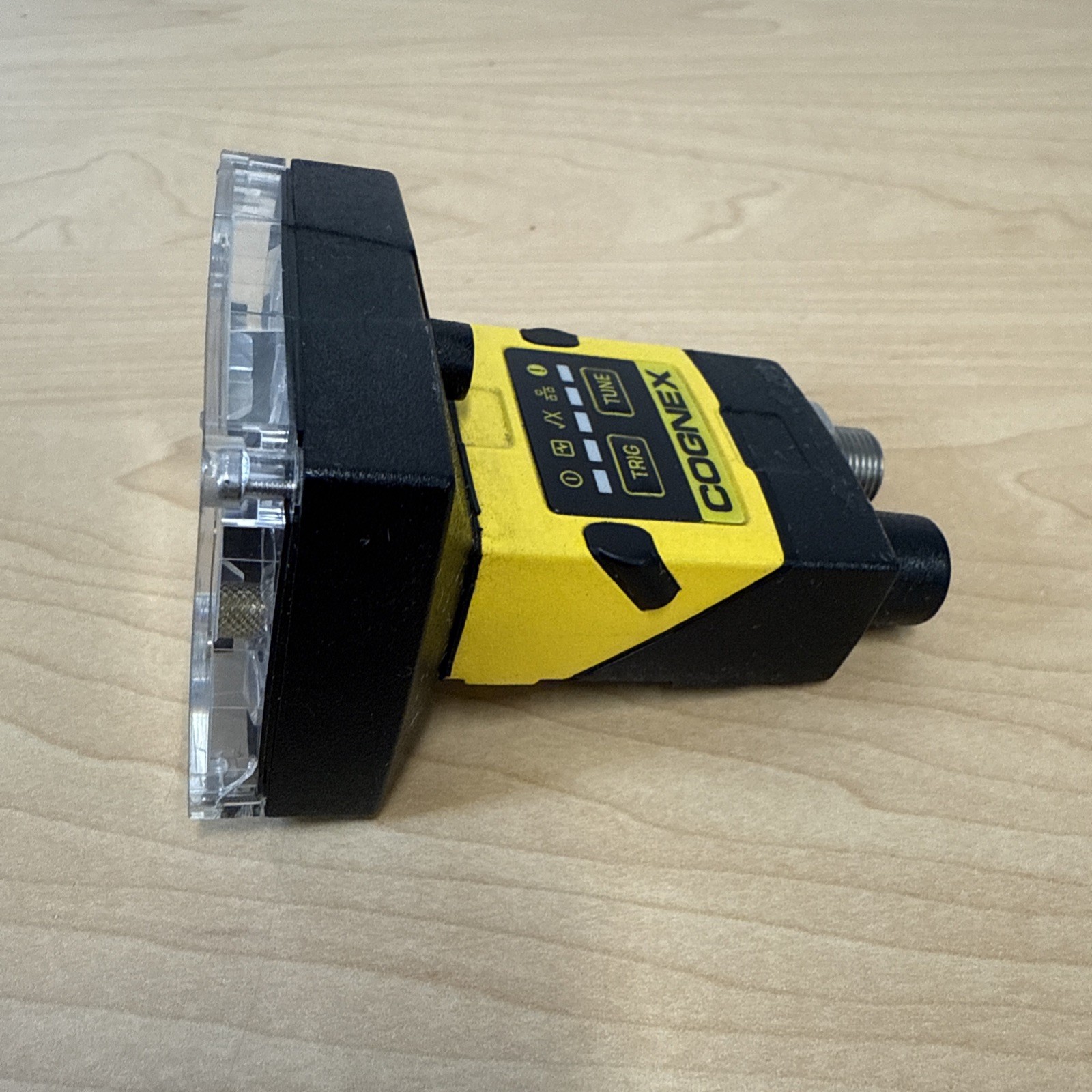 Cognex IS2000M-120-40-125 In-Sight 2000 Vision Sensor 825-10247-1R 821-10026-1R
