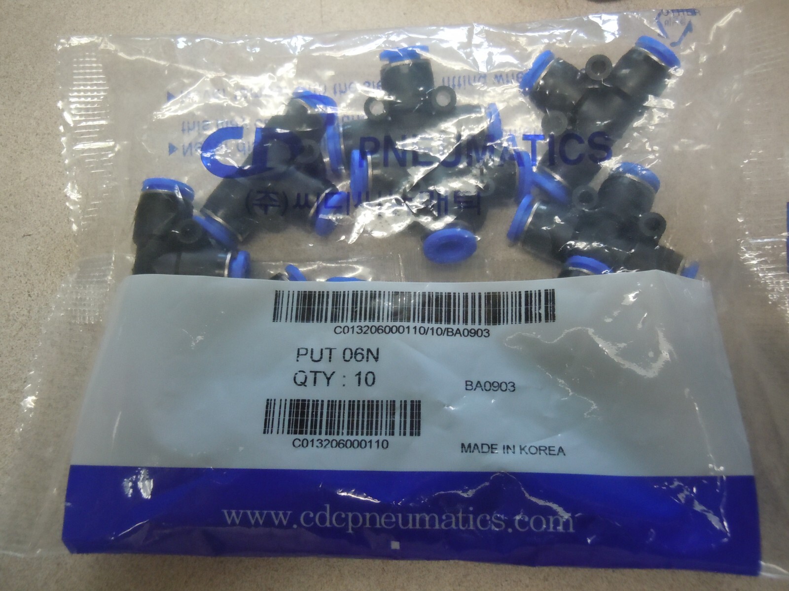CDC 6mm to 6mm 3 Ways Push in One Touch Tee Shaped Quick Fittings BAg of 10 pcs
