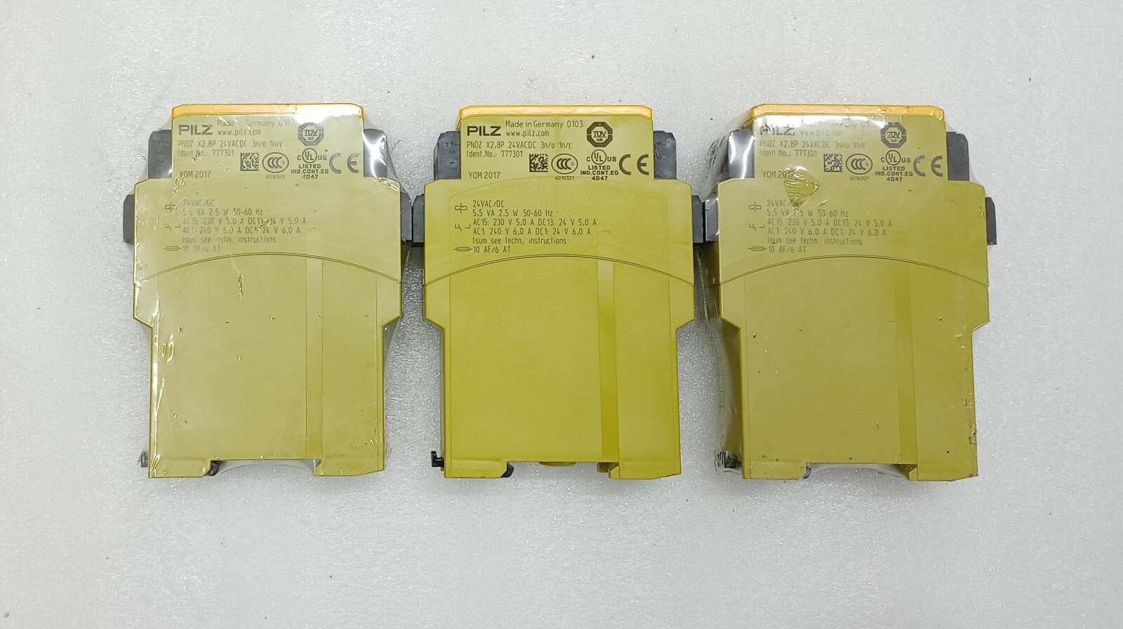 PILZ PNOZ X2.8P 777301 Safety Relay