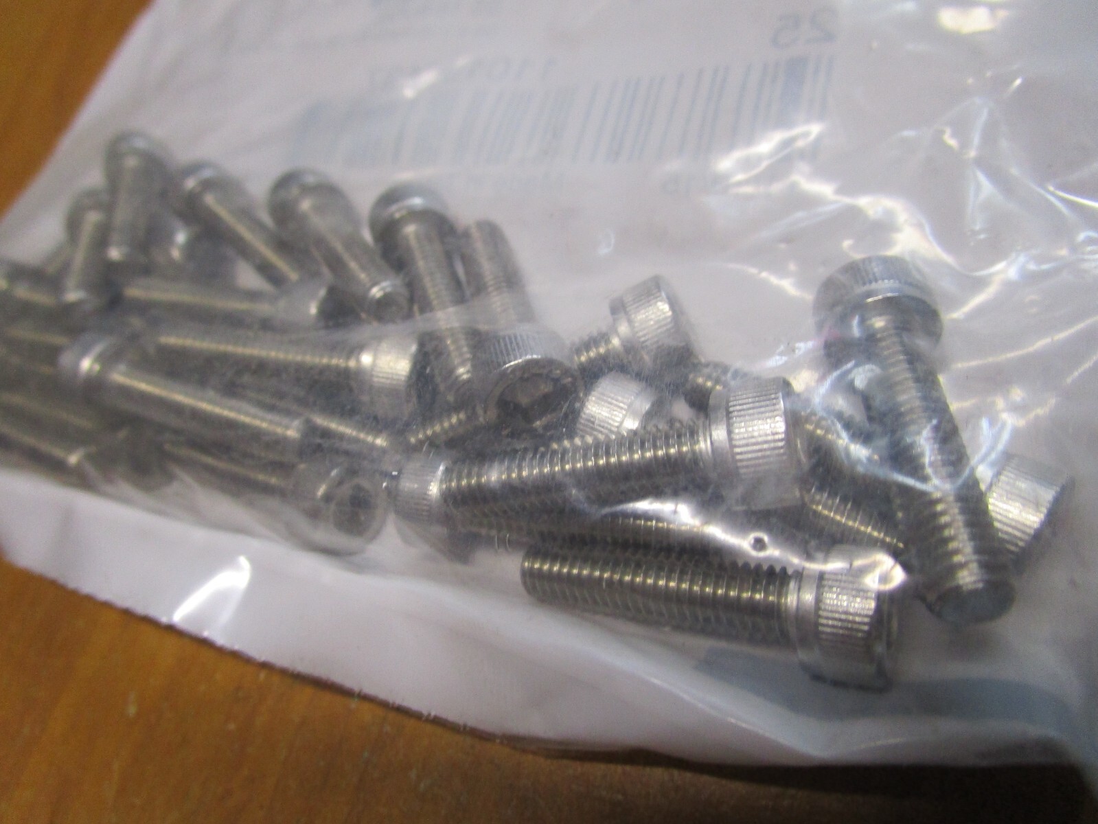(25) M6-1.0 x 25mm ISO 4762/DIN 912 Hex Drive A2-70 Stainless Socket Cap Screws