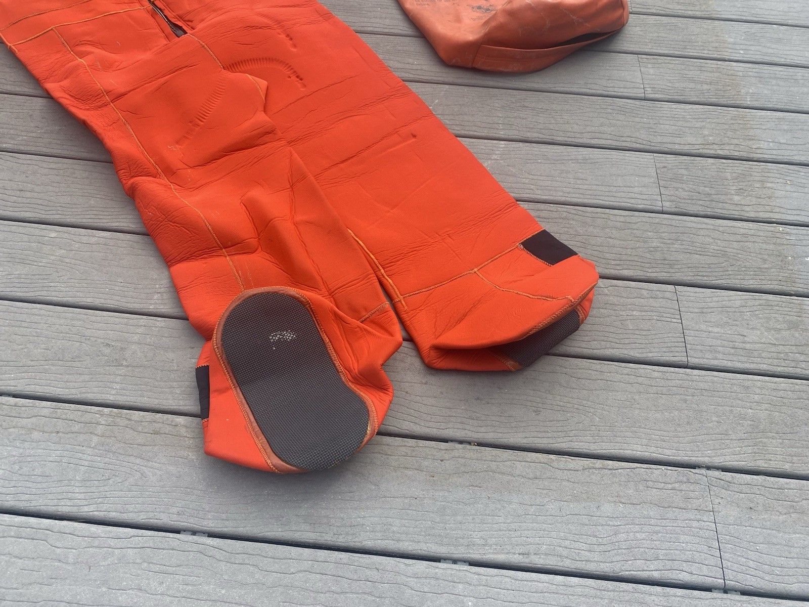 Stearns ISS-590I Immersion Suit, Size: Adult Universal Pre-Owned