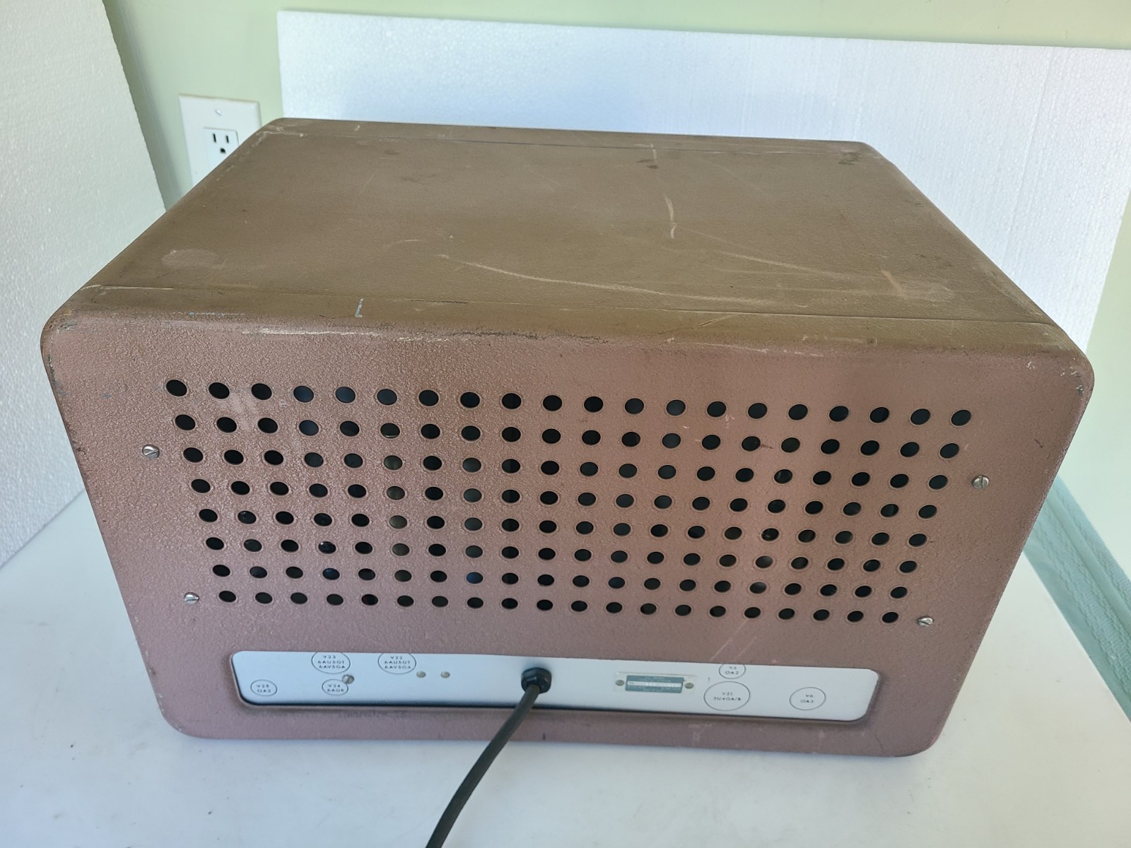 HP 202A Low Frequency Function Generator, Powers Up, Untested
