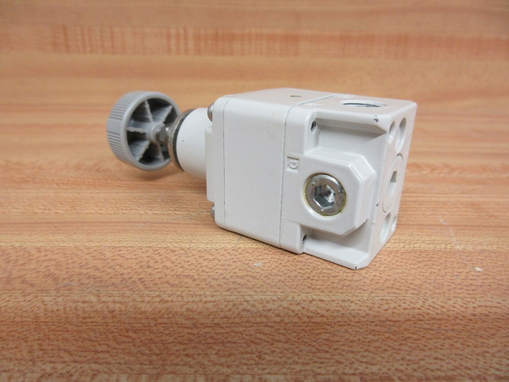 SMC IR100-N01 Pneumatic Regulator IR100N01