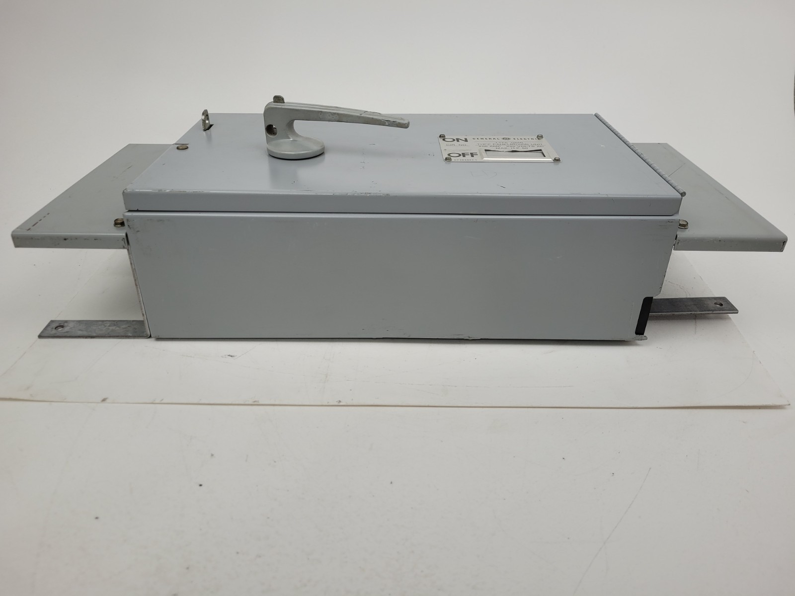 THFP324 GE 200 Amp 240 Volt Panelboard Unit Switch – Next Day Option