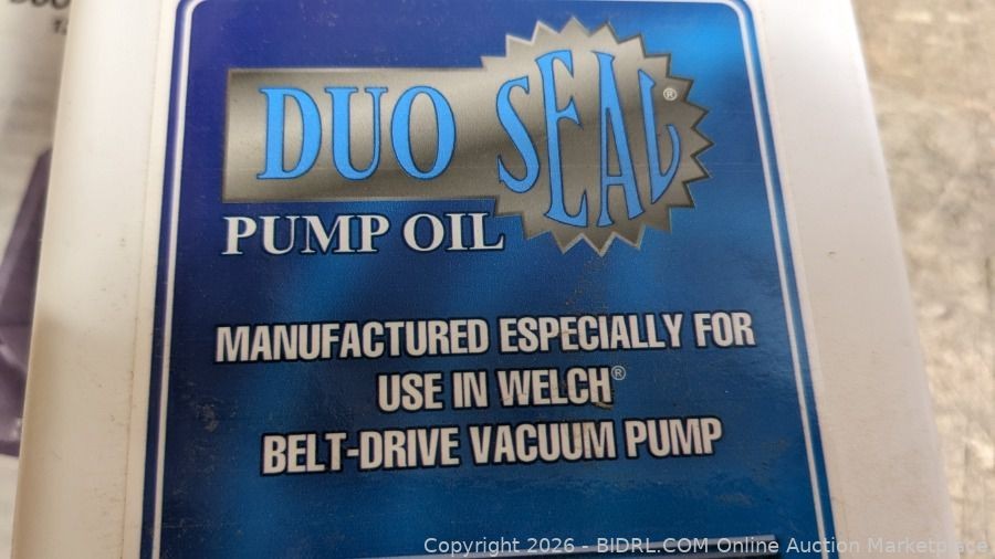 DUOSEAL 1407K-11 Vacuum Pump Oil, 1 qt, bottle